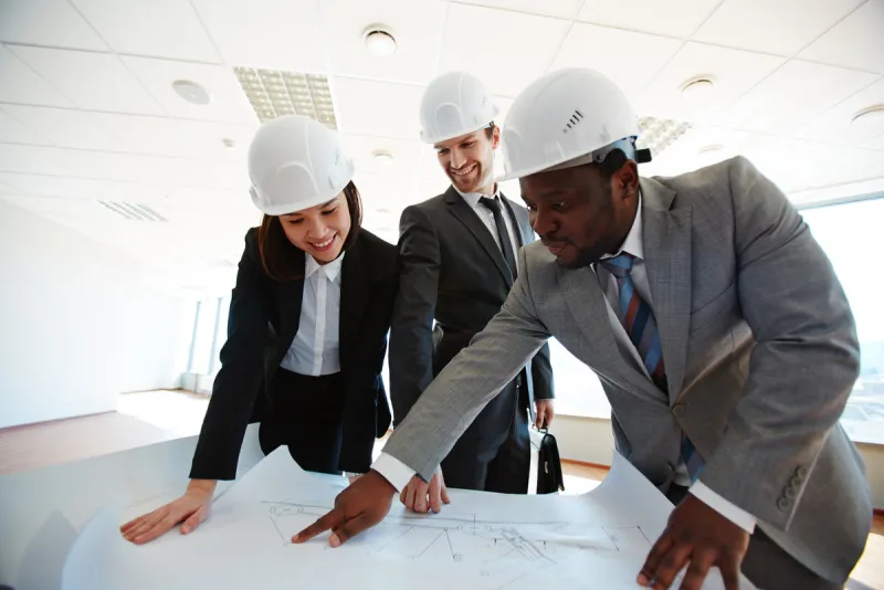 Étude des plans d’un projet de construction
